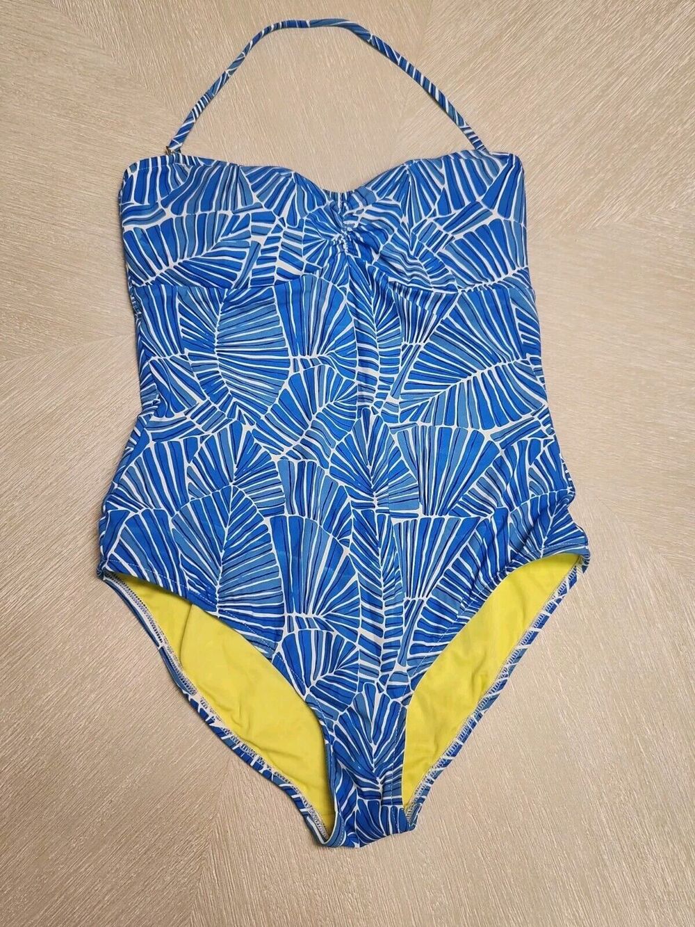 Vineyard Vines Abstract Leaf Open Back SwimSuit Womens Size Small White And Blue